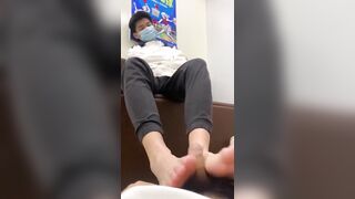 sao0勾引可爱高中生踩牛牛