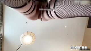超长腿黑丝女神私下幽会土豪大哥